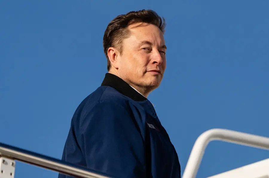Musk diz que xAI vai processar Apple por causa de classificações da App Store