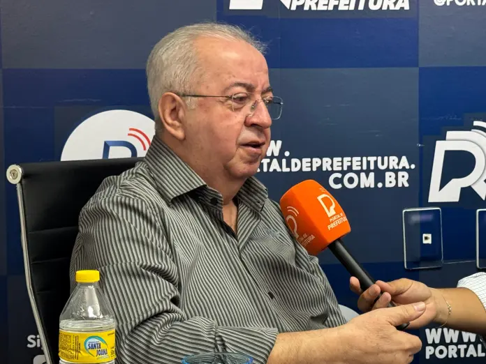 Prefeito de Gravatá reforça conquistas e anuncia novos projetos em entrevistas na capital