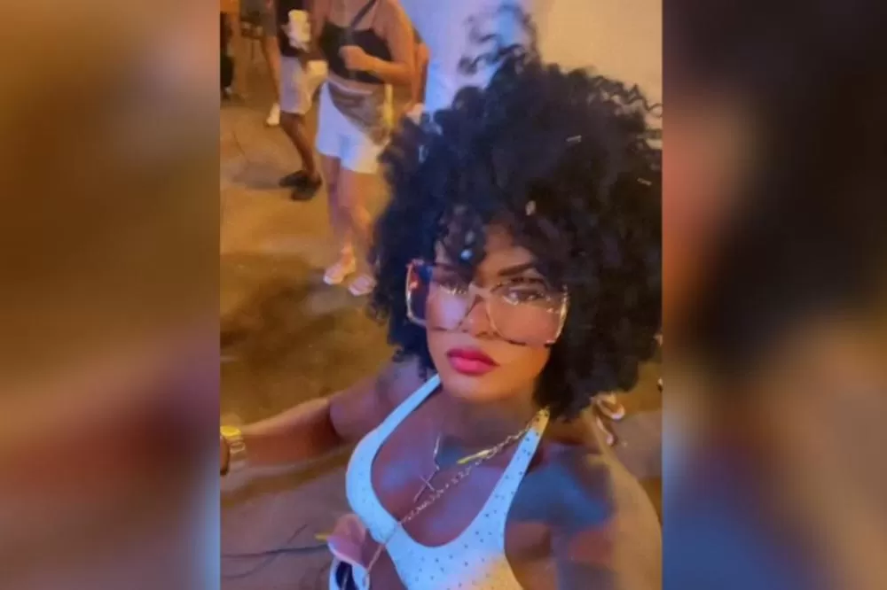 MP denuncia casal que impediu personal de entrar em banheiro ao confundi-la com mulher trans