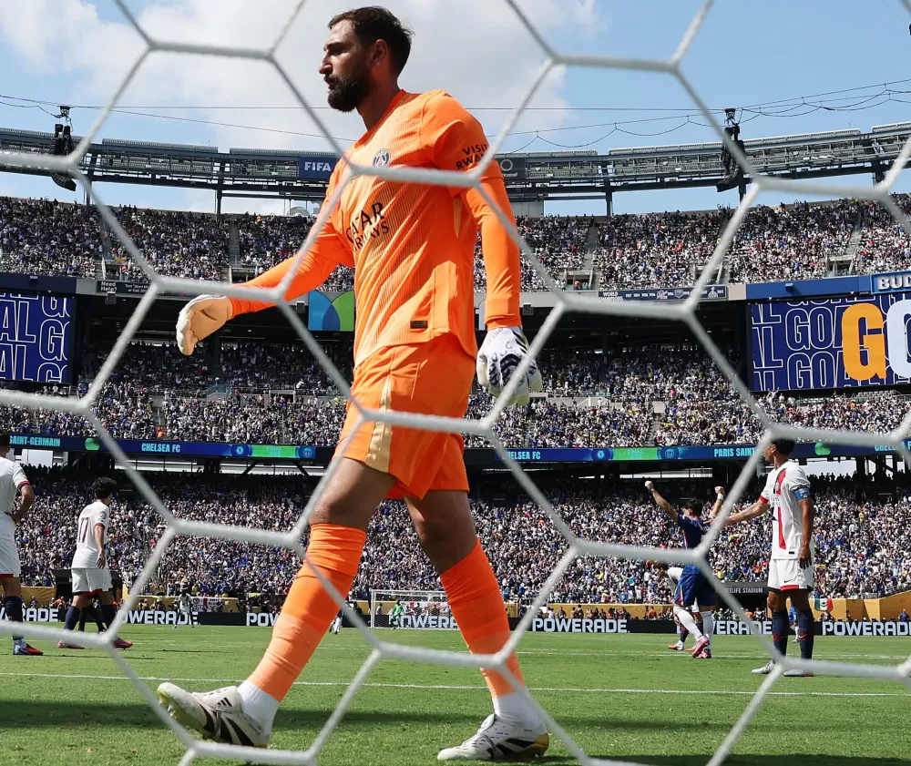 Donnarumma chega a um acordo com o Manchester City após aval de Guardiola, diz jornal