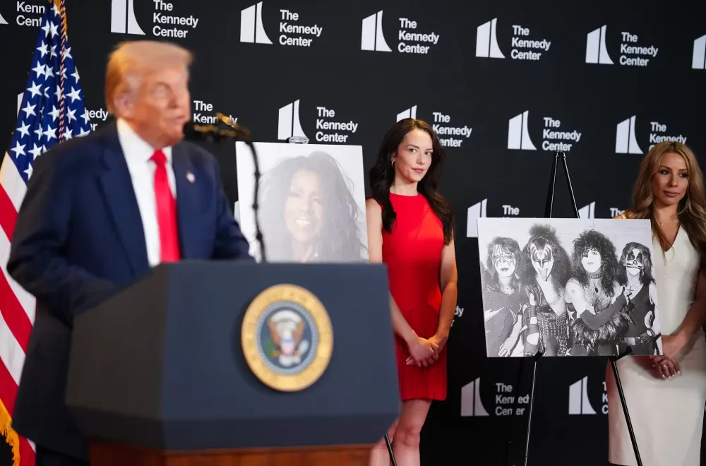 Trump anuncia homenagens a Stallone e Kiss e diz que será anfitrião de cerimônia