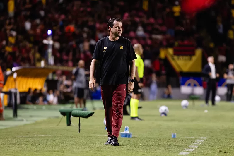 Sport: Daniel Paulista ressalta que vai cobrar atletas pelos empates sofridos nos minutos finais