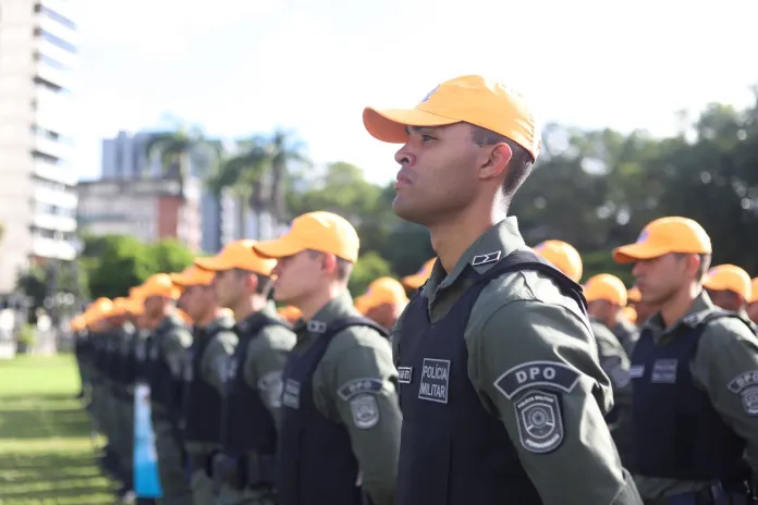 Pernambuco inicia prática supervisionada com mais de 2 mil novos policiais militares nas ruas