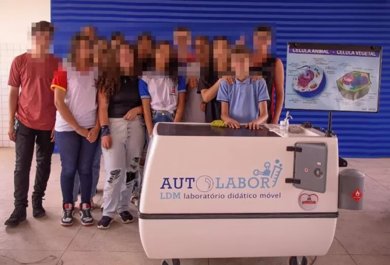 Ministério Público de Contas aponta Irregularidades em compra de Laboratórios em Garanhuns e recomenda multa para Secretária de Educação.