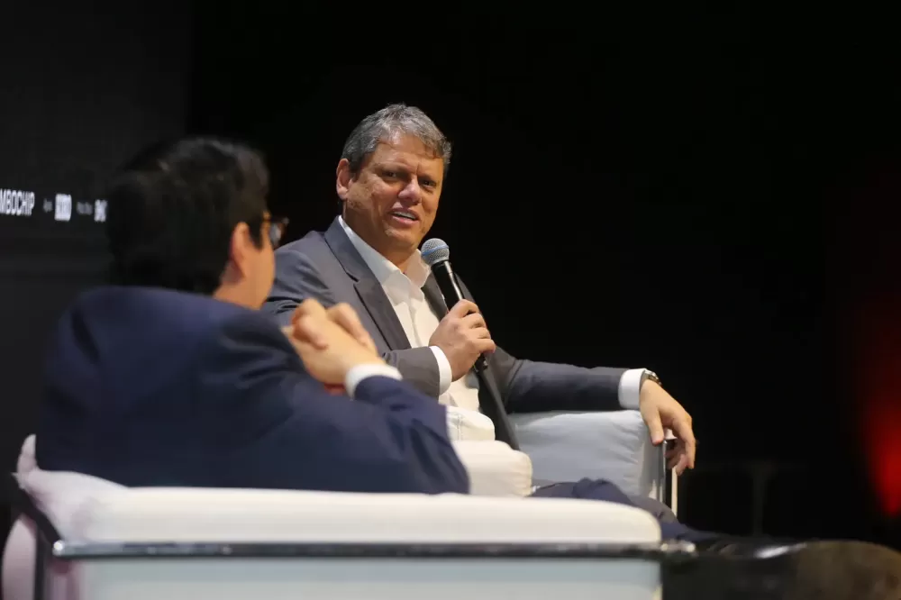 Tarcísio defende “entregar algumas vitórias” a Trump para derrubar tarifas