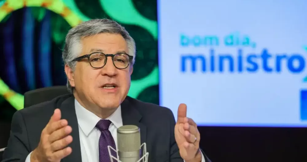 Padilha declara apoio a farmácias em supermercados; entenda projeto