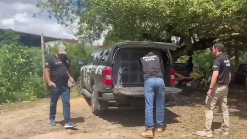 Vídeo mostra prisão de homem que causou prejuízo superior a R$ 30 mil se passando por vidente na Bahia