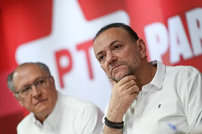 PT prevê interferência de Trump nas eleições de 2026 e não desiste de apoio do Centrão