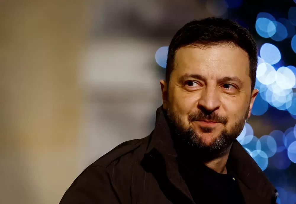 Zelensky: Ucrânia quer assegurar ao menos US$ 1 bi por mês para comprar armas dos EUA