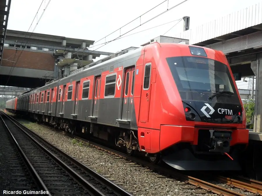 Descarrilamento de trem afeta linhas da CPTM; 3 linhas do Metrô também têm lentidão