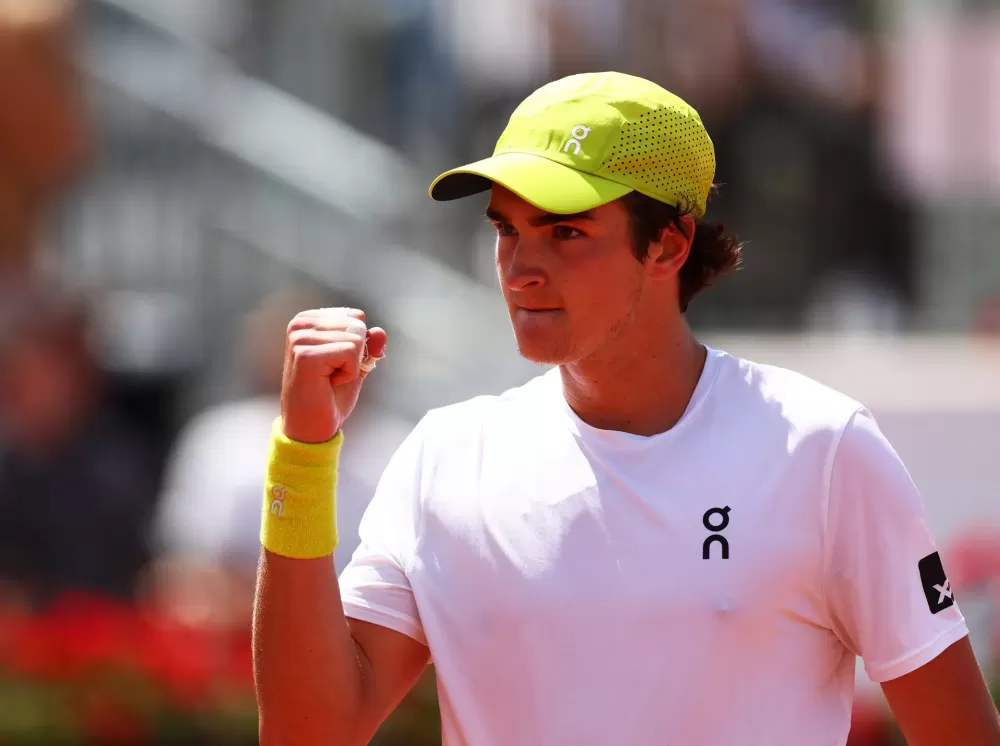 João Fonseca passa mal em quadra, mas vence no US Open e supera marca de Nadal