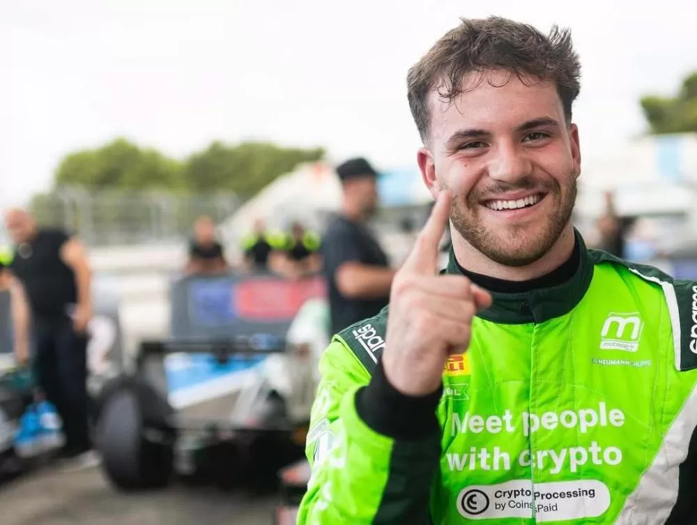 Fernando Barrichello, filho de Rubinho, é anunciado pela AIX para a temporada de 2026 da F-3