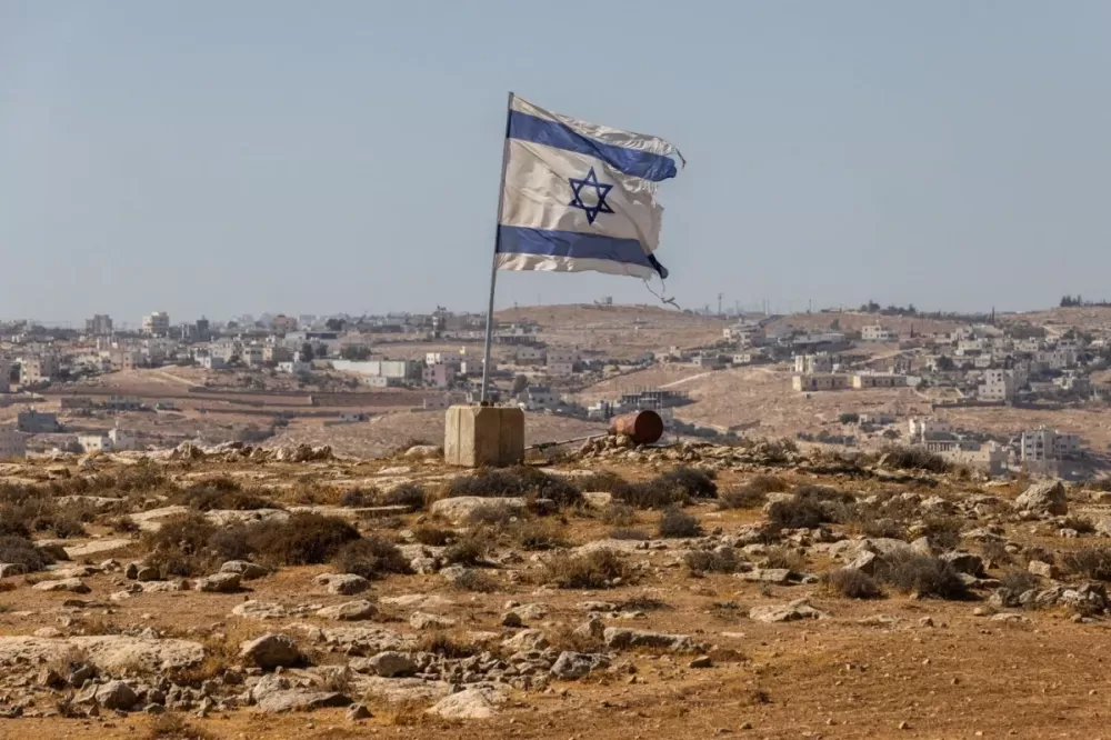 Criação do Estado palestino se distancia após planos de novos assentamentos