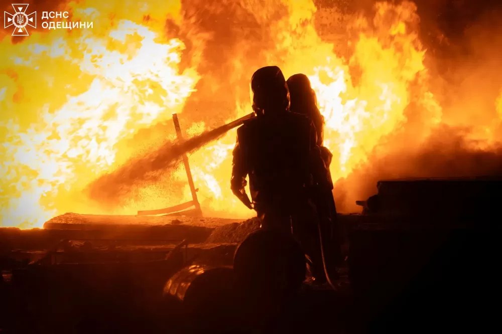 Rússia realiza ofensiva ininterrupta na linha de frente da Ucrânia, diz chefe militar