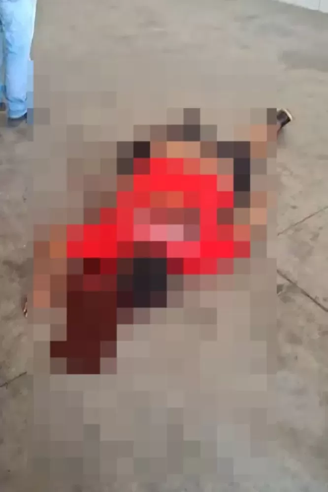 Vídeo: homem de 32 anos é morto a tiros enquanto fazia revisão de carro