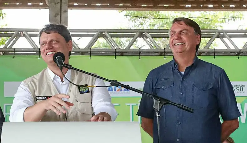 Tarcísio trata de anistia com líder do Republicanos antes de julgamento de Bolsonaro