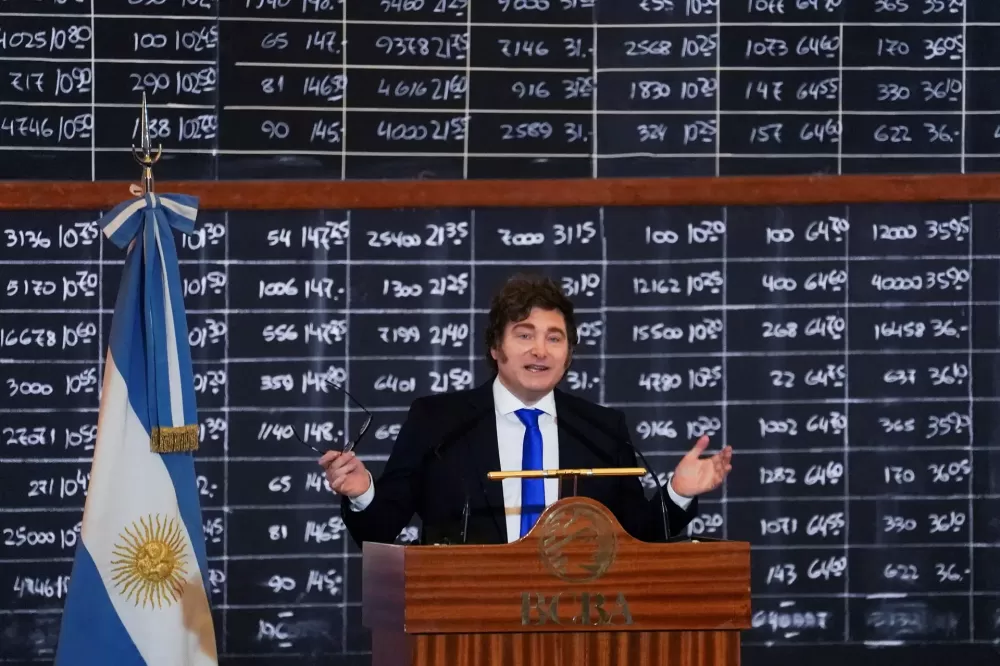 Como o mercado olha para Argentina entre escândalo do governo, eleição e fiscal