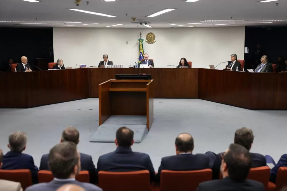 Trama golpista: advogados de réus se reúnem com ministros do STF antes de julgamento