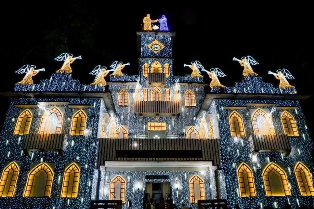 TCE-PE limita gastos da Prefeitura de Garanhuns com decoração para projeto Encantos do Natal