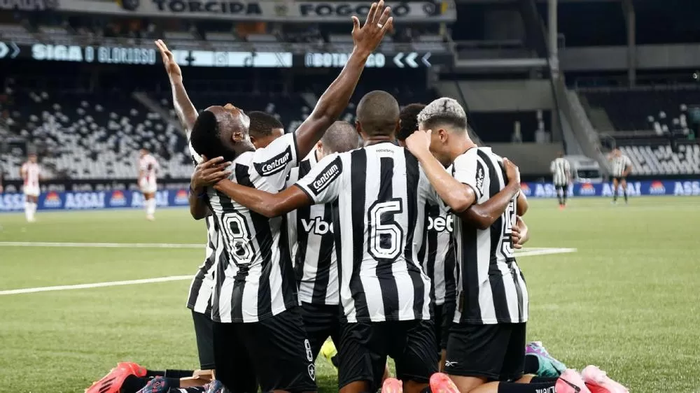 Botafogo bate o lanterna Bangu e volta a vencer no Carioca na despedida do time B.