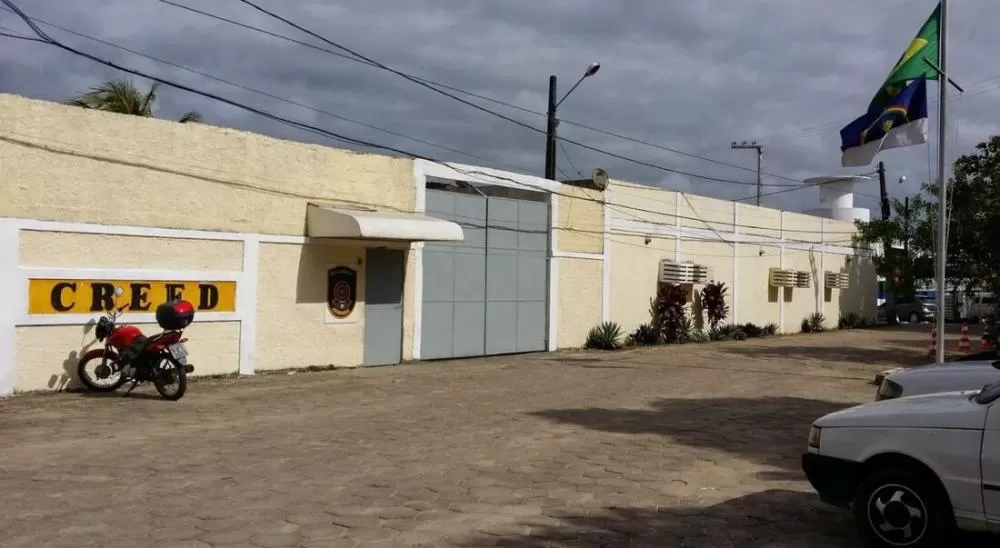 Policiais militares são presos por consumirem bebida alcoólica em horário de trabalho no Agreste