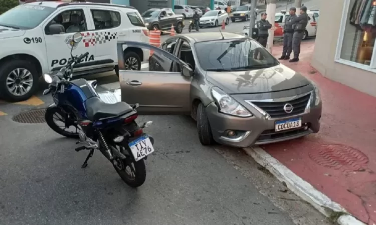 Motorista de aplicativo morre após ser baleado durante roubo na Grande São Paulo