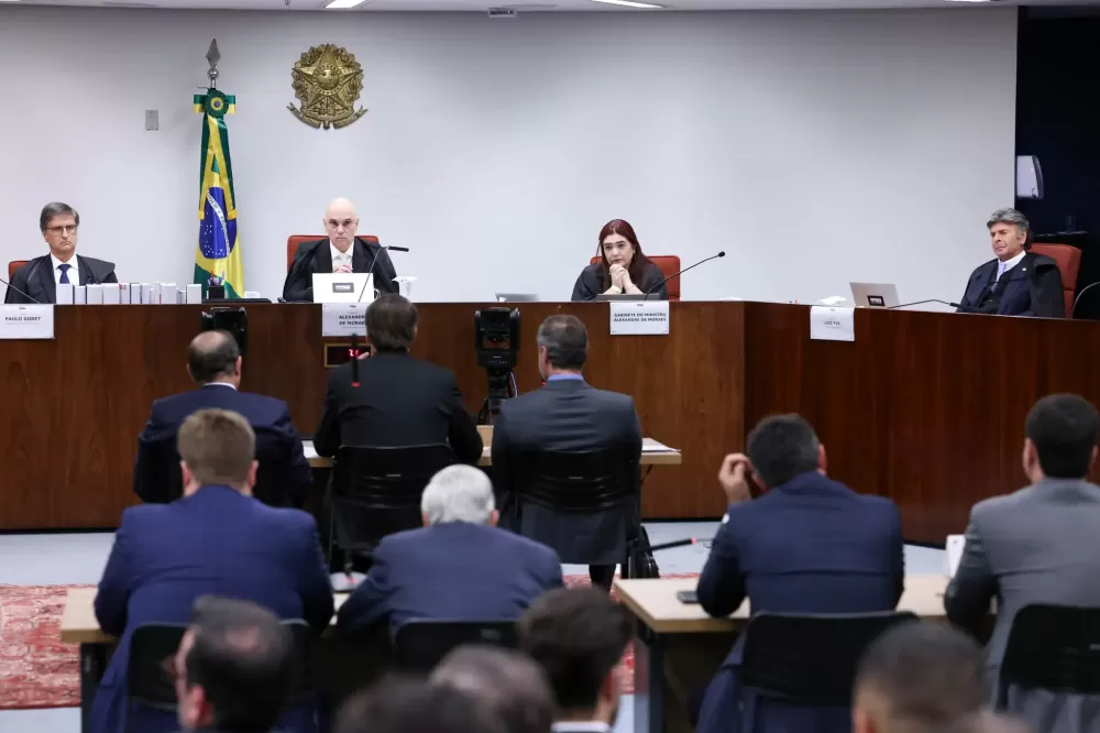 STF retoma julgamento de Bolsonaro e aliados na próxima terça-feira