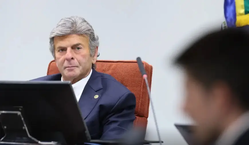 Voto de Fux pode reduzir penas de Bolsonaro ao afastar crime de dano qualificado