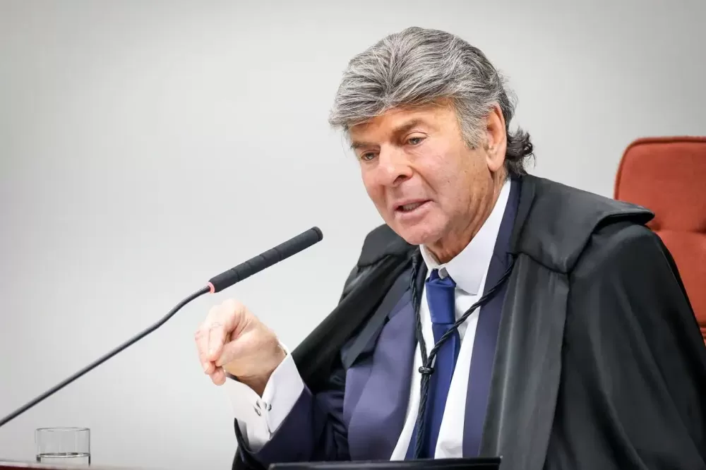 Voto de Fux: atos “nefastos” não configuram crime de abolição do Estado de Direito