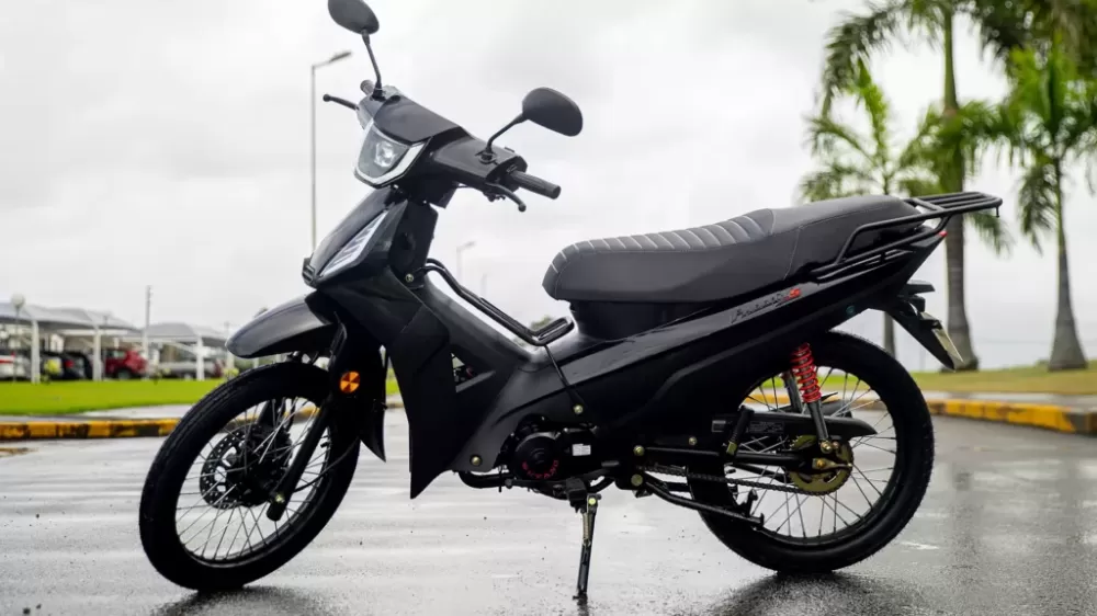 Moto barata da Shineray não precisa de CNH para pilotar