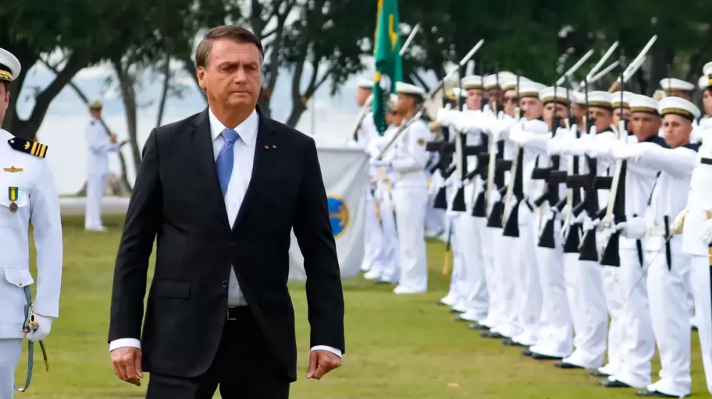 Perda de patente: entenda processo contra Bolsonaro e generais condenados