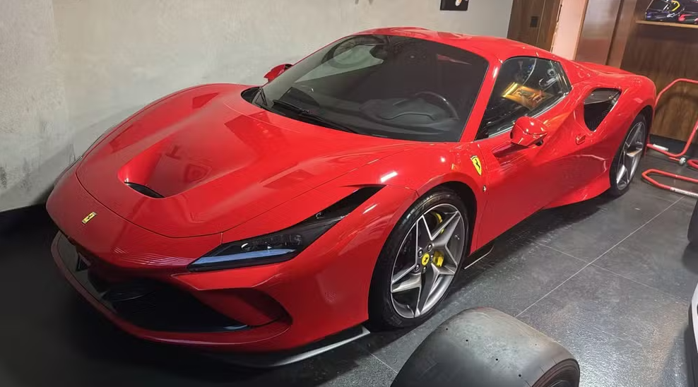 PF investiga ocultação de carros de luxo por empresário alvo de fraude bilionária