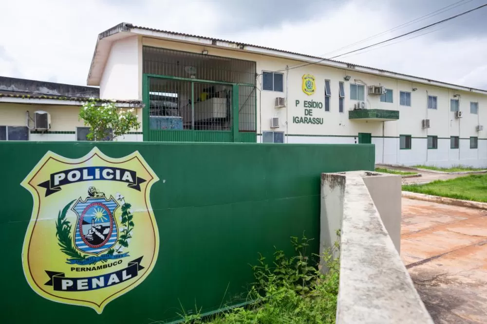 Justiça concede prisão domiciliar a ex-diretor de Presídio de Igarassu acusado de liderar organização criminosa