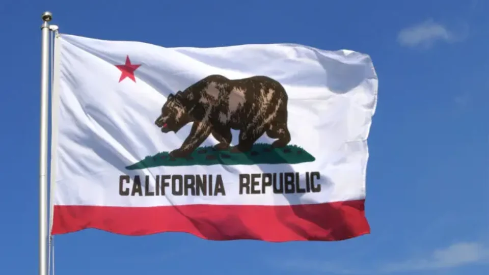 Movimento por independência da Califórnia ganha força com rejeição a Trump.