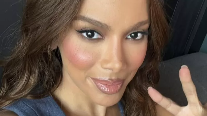 De volta ao Brasil, Anitta explica decisão de deixar os EUA: “menos sede”