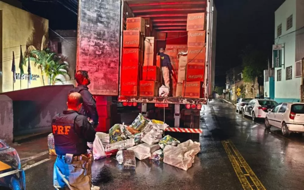Mais de 700 kg de maconha são apreendidos em carga de panetone