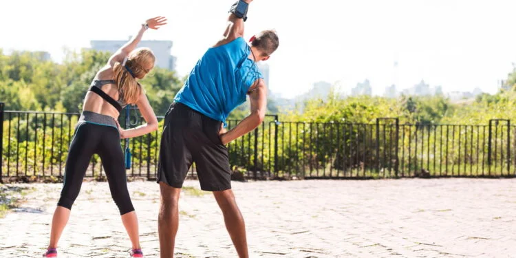 Exercício que você pode fazer em apenas 8 minutos e melhora a sua postura