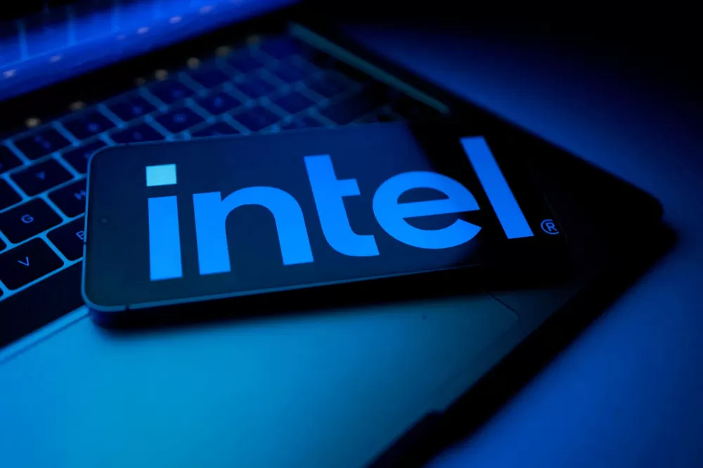 Intel dispara 30% após Nvidia anunciar aporte de US$ 5 bi para codesenvolver chips