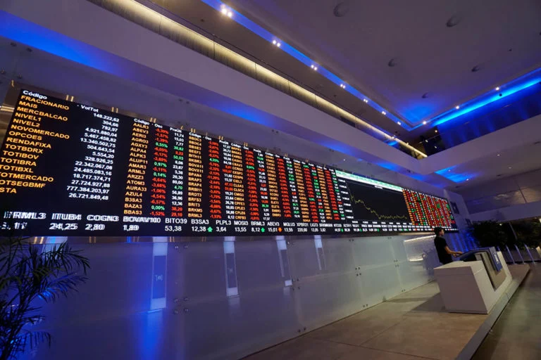 Ibovespa Fecha em Alta e Acumula Valorização de Mais de 5% em Janeiro