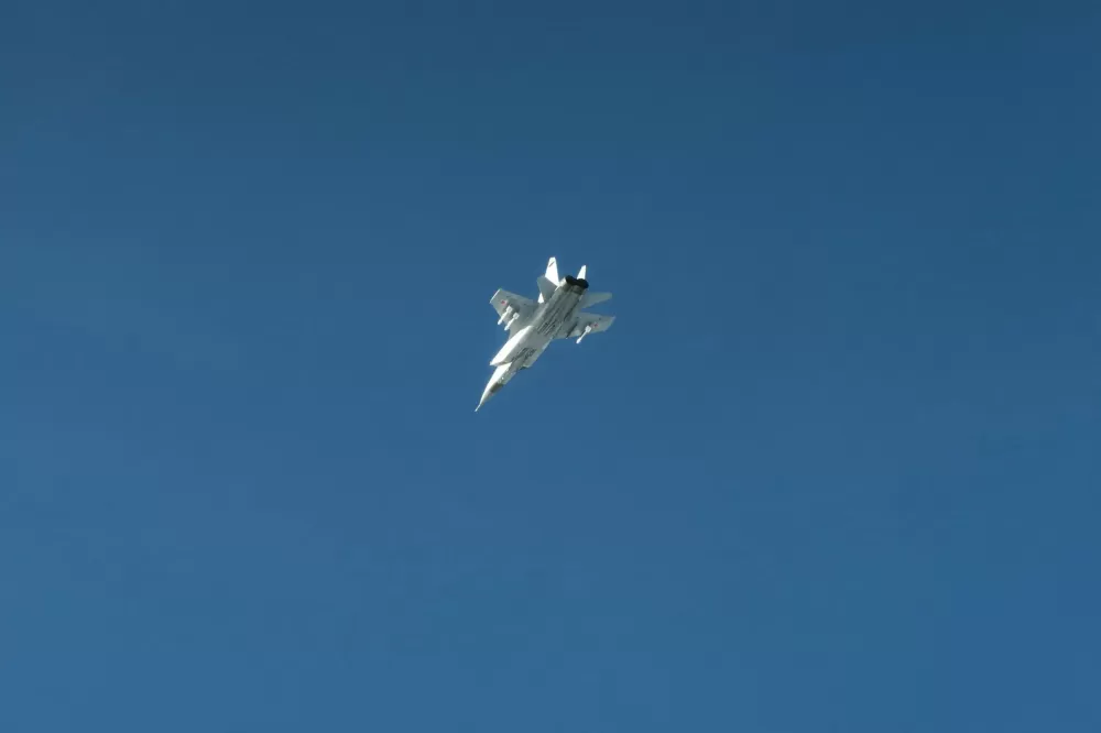 Polônia desloca aeronaves após a Rússia lançar ataques contra a Ucrânia