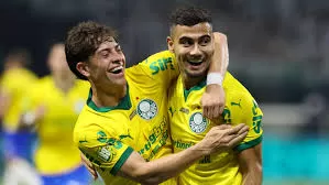 Palmeira atropela o Fortaleza com “desfile de gala” de Andréas Pereira