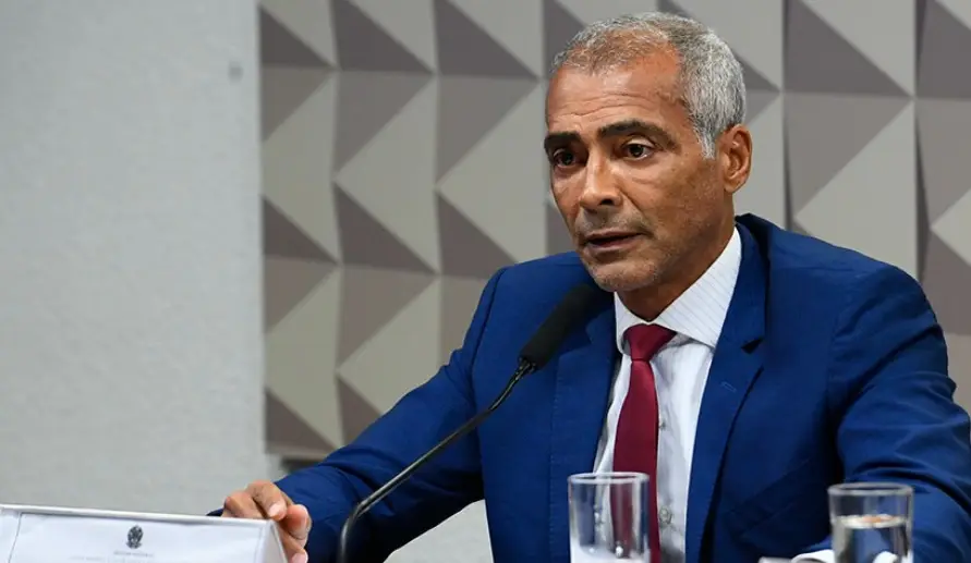 Senador Romário é condenado a pagar indenização de R$ 2 milhões por fraude