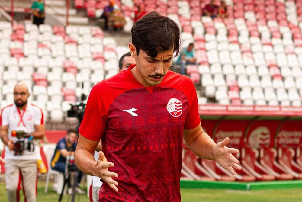 Náutico dispensa Marco Antônio antes do fim da Série C