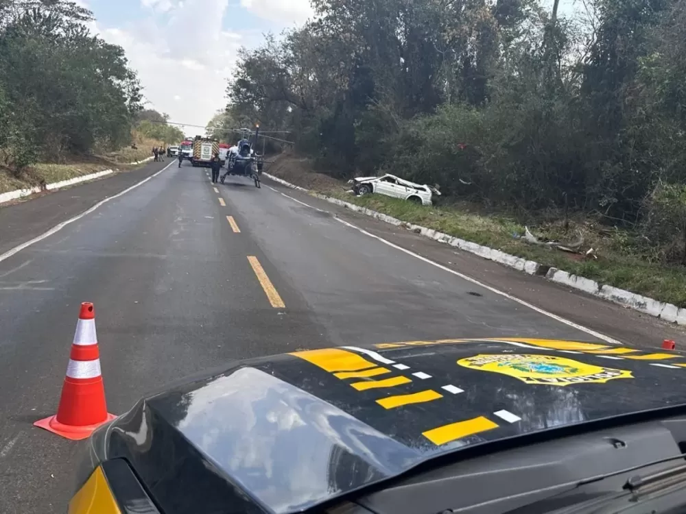 Criança morre após cadeirinha ser ejetada de carro em acidente no PR