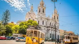 Pesquisadora de Harvard publica ranking das 10 cidades mais felizes do mundo para turistas