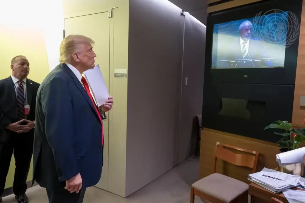ONU divulga foto de Trump assistindo a discurso de Lula na Assembleia Geral