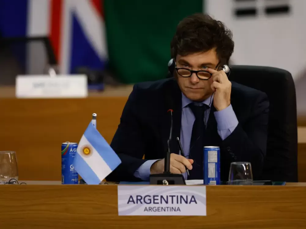 Apoio dos EUA à Argentina eleva peso e traz alívio a investidor preocupado, diz BBI.