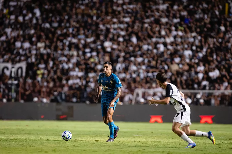 Um dos poucos destaques do Sport no Brasileirão, Rivera afirma que fica em caso de rebaixamento