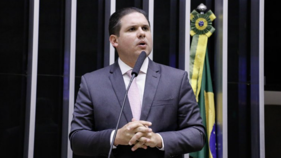 Hugo Motta diz que anistia a 8 de janeiro será tratada com imparcialidade na Câmara.