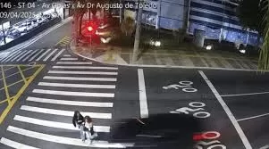 Justiça manda soltar motorista que atropelou e matou duas jovens no ABC